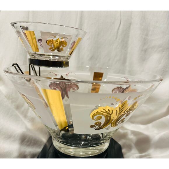 Vintage MCM Glass Chip and Dip Set Gold & Frosted Fleur-de-Lis Design Party chic - Picture 1 of 10